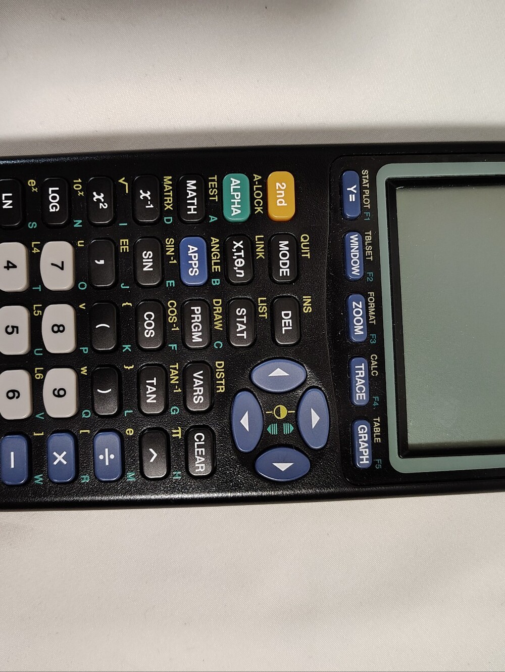 Texas Instruments TI-83 - Picture 5 of 5